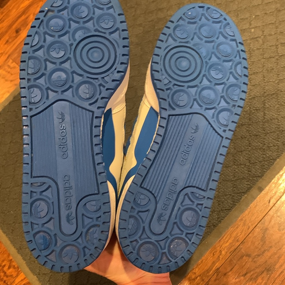 LIKE NEW Adidas Forum Bold Stripes - Picture 7 of 11